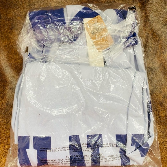 NEW VSPINK TWO TONE PURPLE LOGO CAMPUS BASEBALL TEE SIZE LARGE - Picture 4 of 4